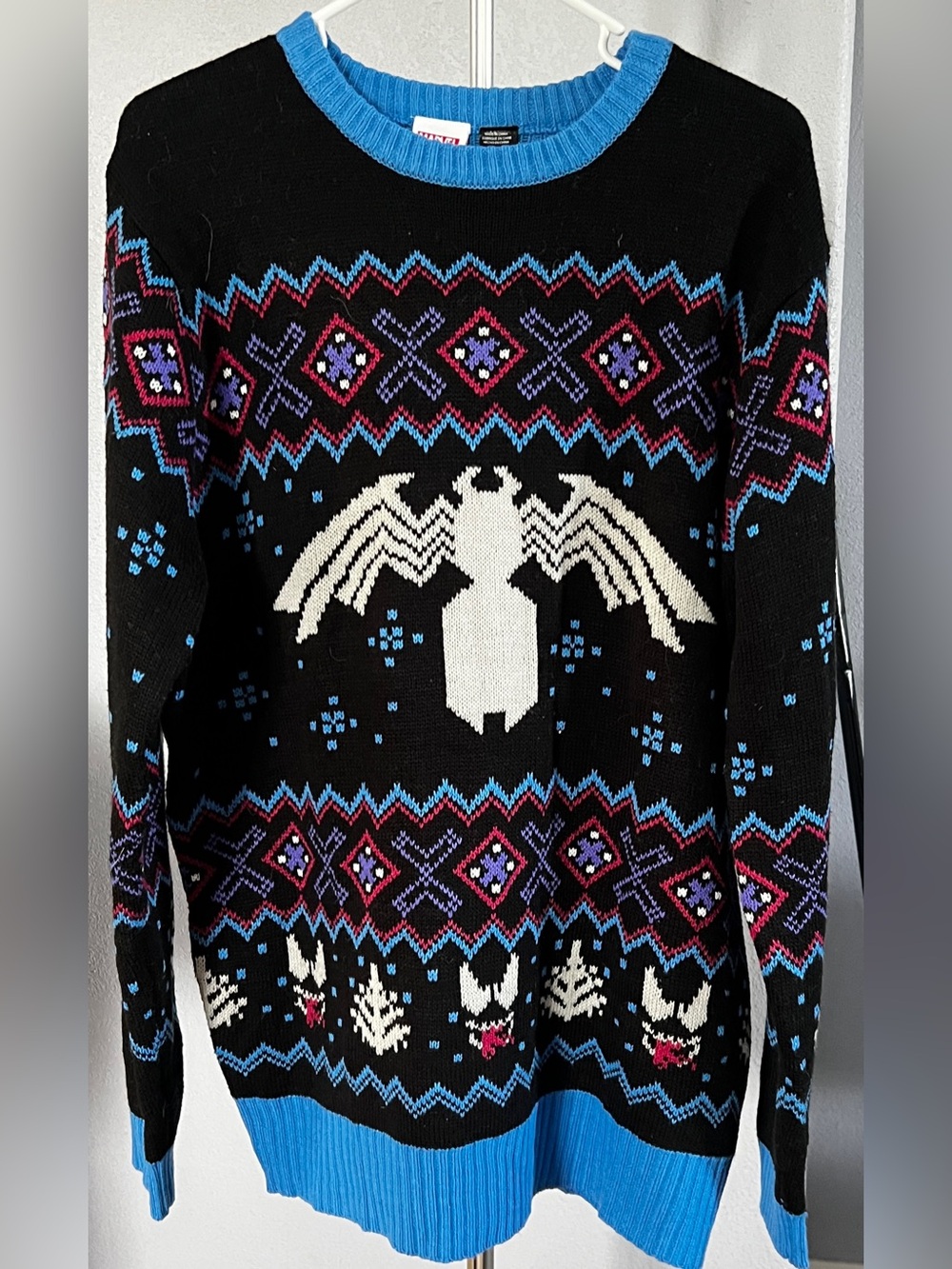 Men’s Marvel Venom Symbol Christmas Sweater Size XL
